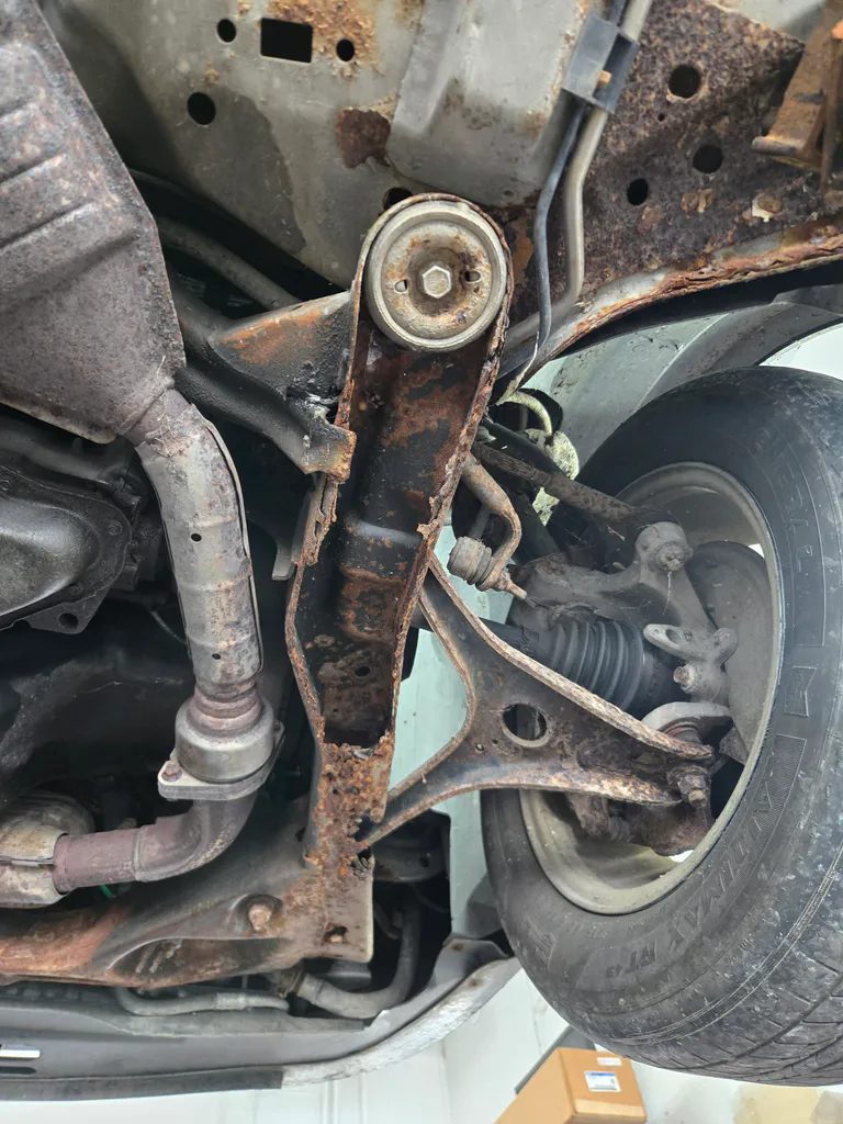 Additional structural corrosion on the inspected Crown Victoria